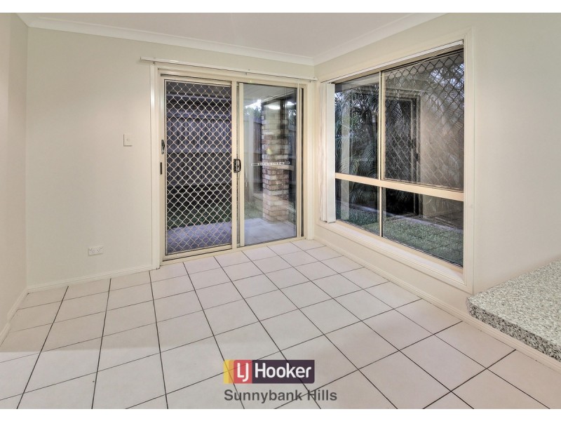 30 Adamson Way, Runcorn QLD 4113