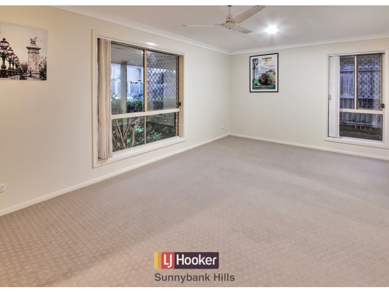 30 Adamson Way, Runcorn QLD 4113