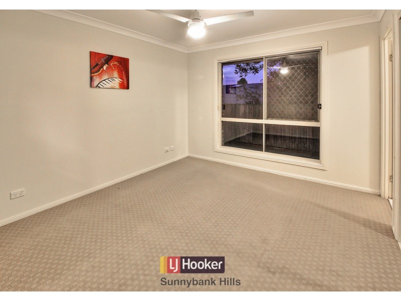 30 Adamson Way, Runcorn QLD 4113