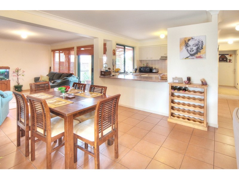 10 Richmond Street, Calamvale QLD 4116