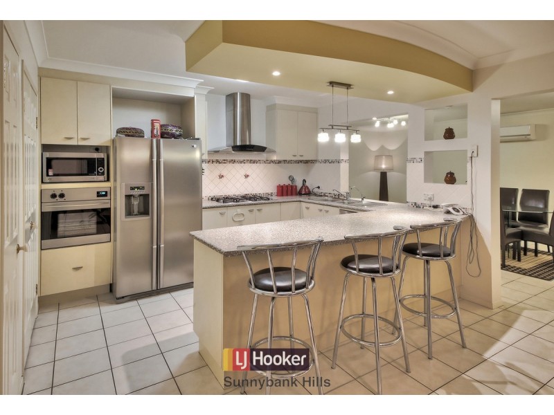 2 Calliandra Place, Calamvale QLD 4116