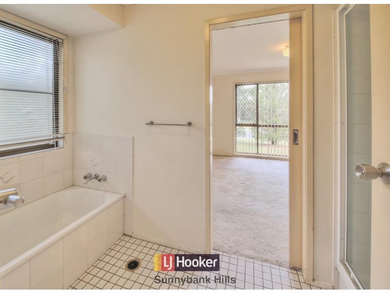 24 Williams Way, Calamvale QLD 4116