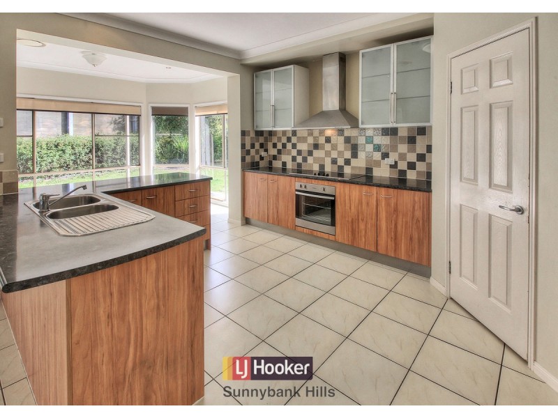 9 Naracoorte Place, Parkinson QLD 4115