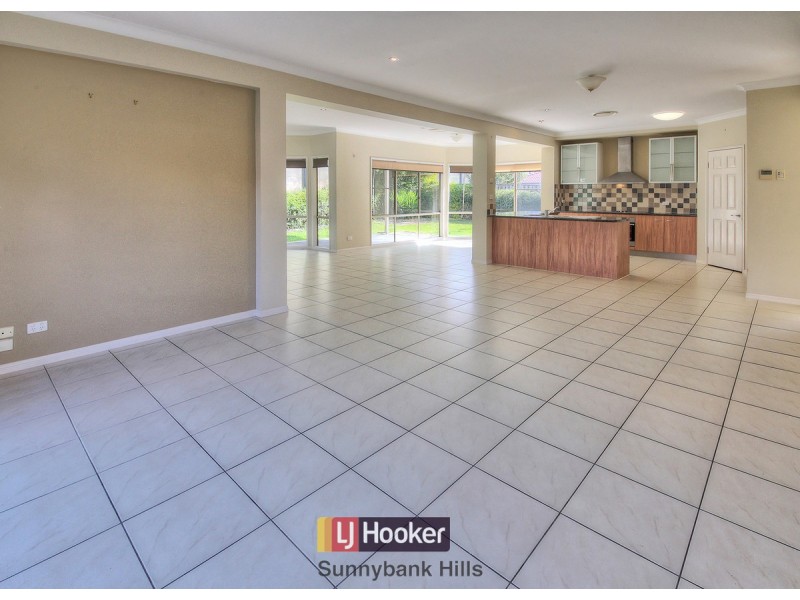 9 Naracoorte Place, Parkinson QLD 4115