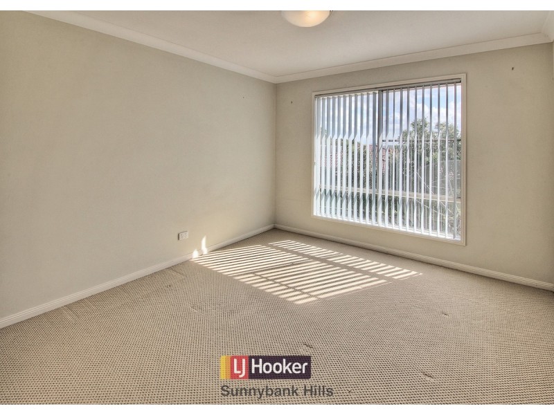 9 Naracoorte Place, Parkinson QLD 4115