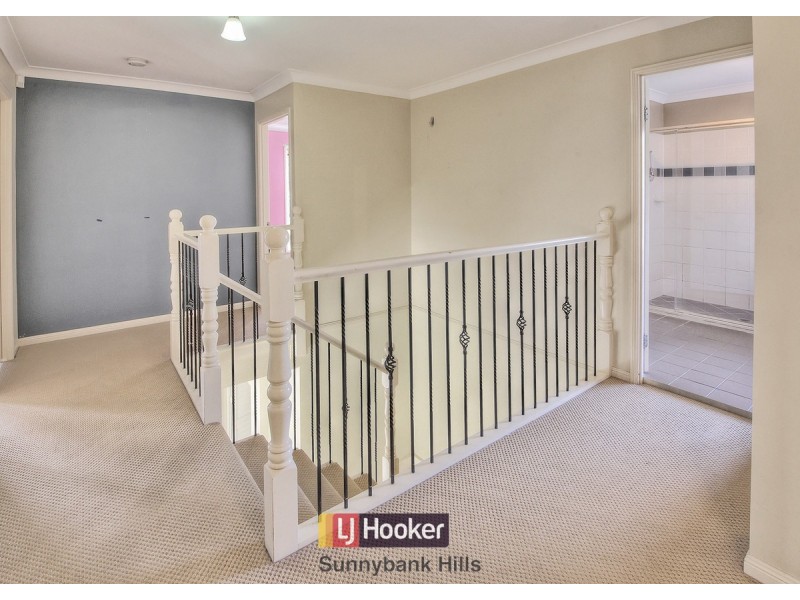 9 Naracoorte Place, Parkinson QLD 4115