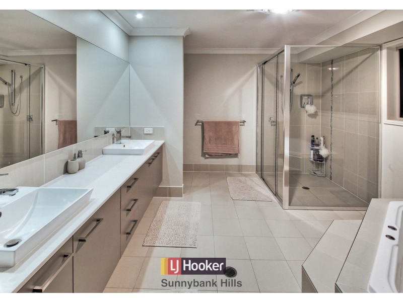 22 Willowleaf Close, Stretton QLD 4116