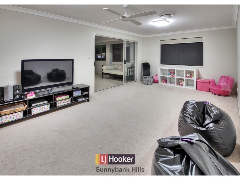 22 Willowleaf Close, Stretton QLD 4116