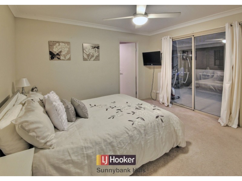 22 Willowleaf Close, Stretton QLD 4116