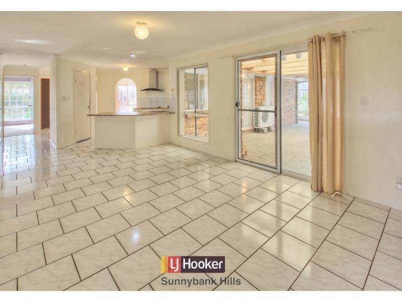 5 Hadley Court, Boronia Heights QLD 4124