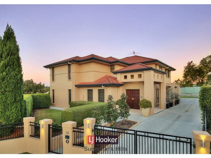 39 Eaton Place, Wishart QLD 4122