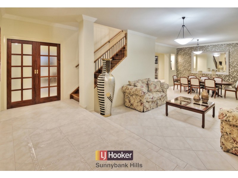 39 Eaton Place, Wishart QLD 4122