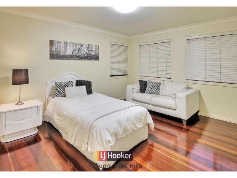 39 Eaton Place, Wishart QLD 4122