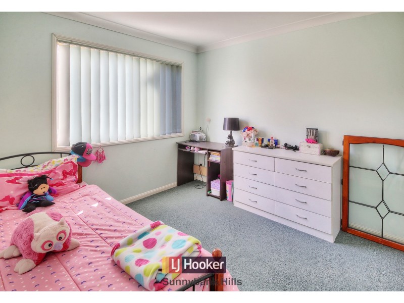 19 Naracoorte Place, Parkinson QLD 4115