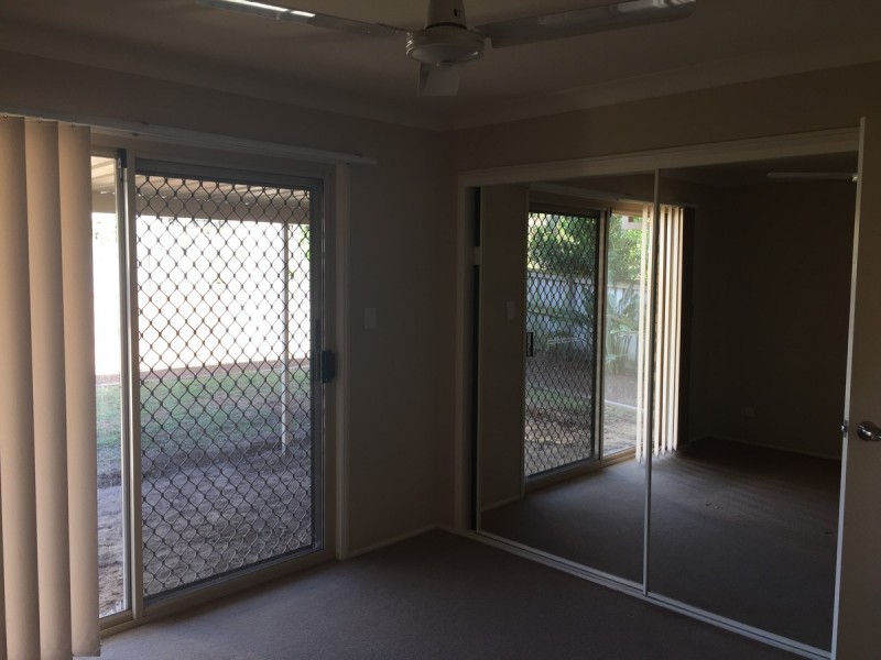14 Moneghetti Place, Calamvale QLD 4116