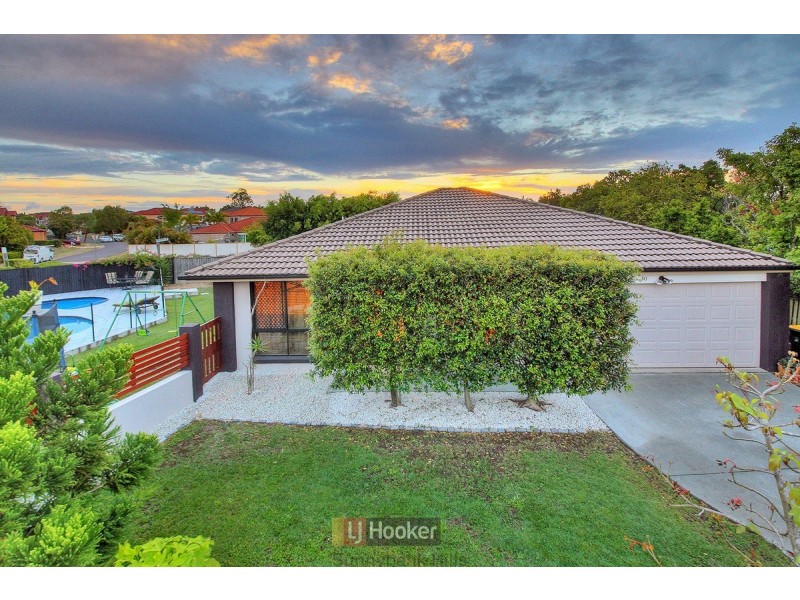 30 Mayfair Place, Stretton QLD 4116
