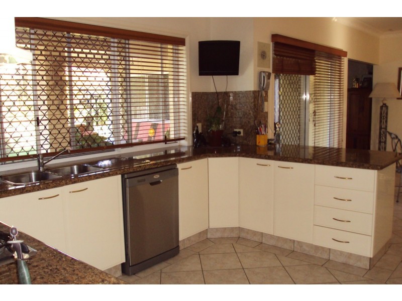 82 Park Avenue, Sunnybank Hills QLD 4109