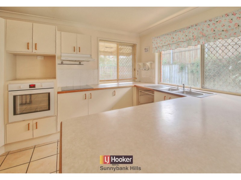 16 Housman Place, Calamvale QLD 4116
