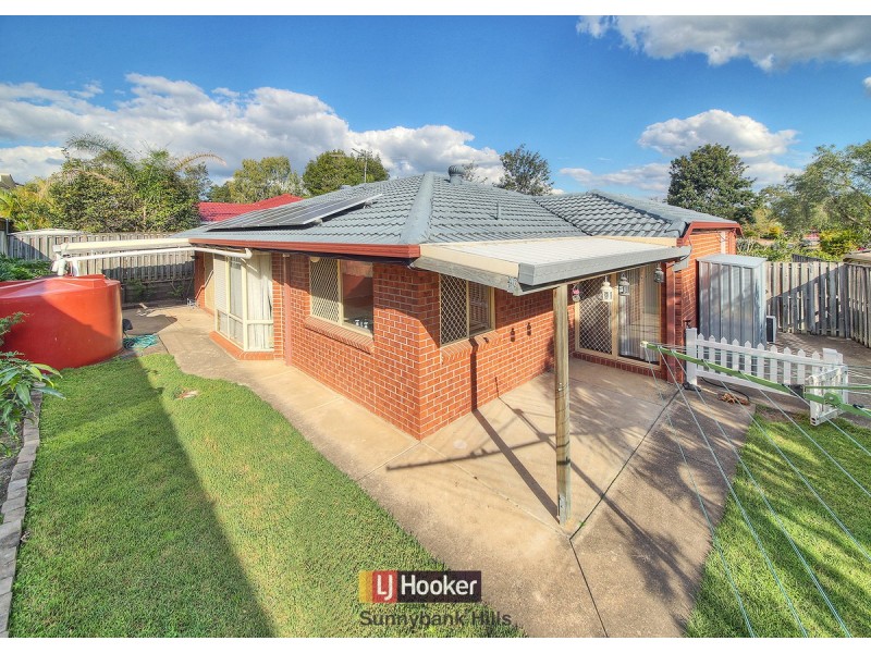 16 Housman Place, Calamvale QLD 4116