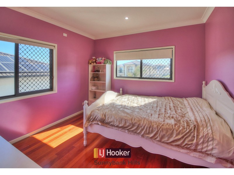 3 Golden Place, Robertson QLD 4109