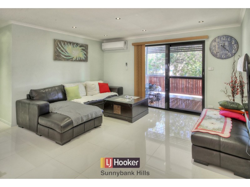 1 Landsborough Street, Rochedale South QLD 4123