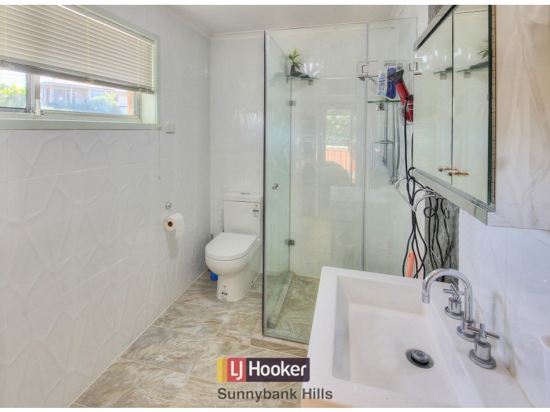 1 Landsborough Street, Rochedale South QLD 4123