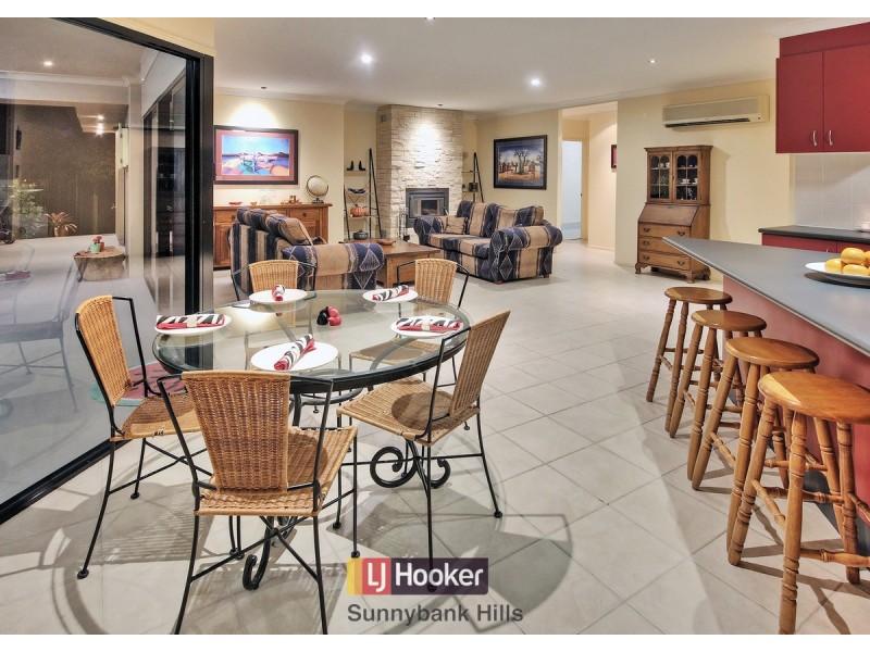 38 Daffodil Crescent, Calamvale QLD 4116