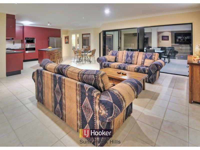 38 Daffodil Crescent, Calamvale QLD 4116