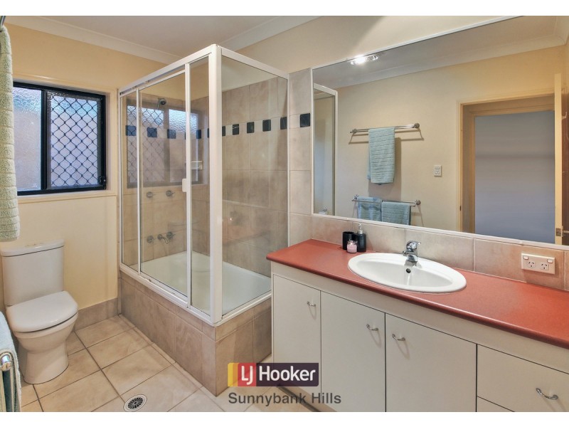 38 Daffodil Crescent, Calamvale QLD 4116