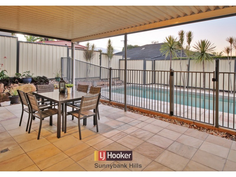 35 Avonlea Place, Eight Mile Plains QLD 4113