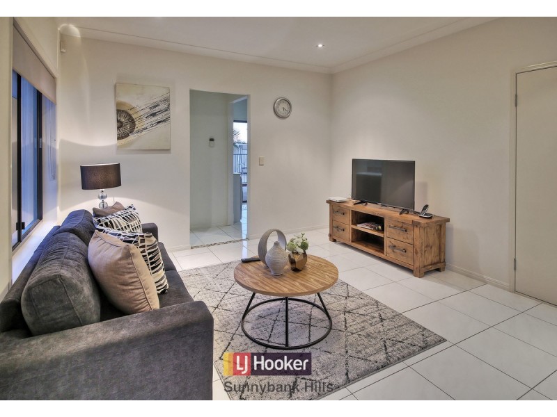 35 Avonlea Place, Eight Mile Plains QLD 4113