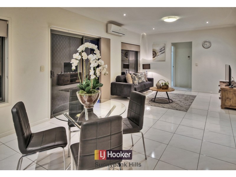 35 Avonlea Place, Eight Mile Plains QLD 4113