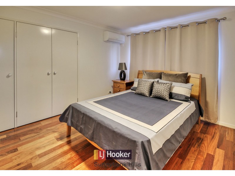 35 Avonlea Place, Eight Mile Plains QLD 4113