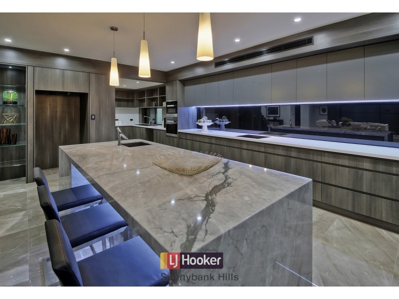 706 Musgrave Road, Robertson QLD 4109