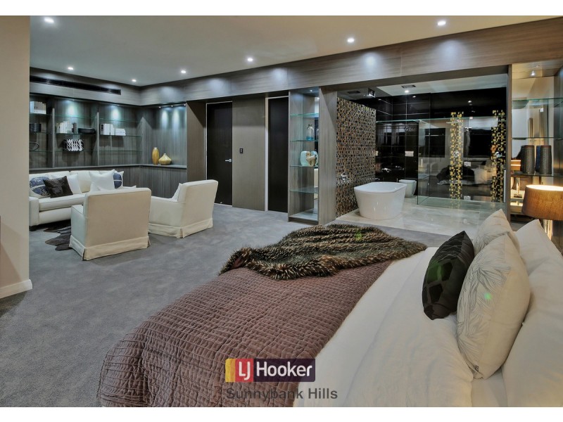 706 Musgrave Road, Robertson QLD 4109