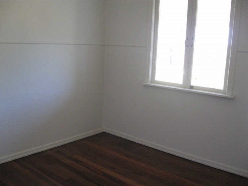 81 Nyleta Street, Coopers Plains QLD 4108