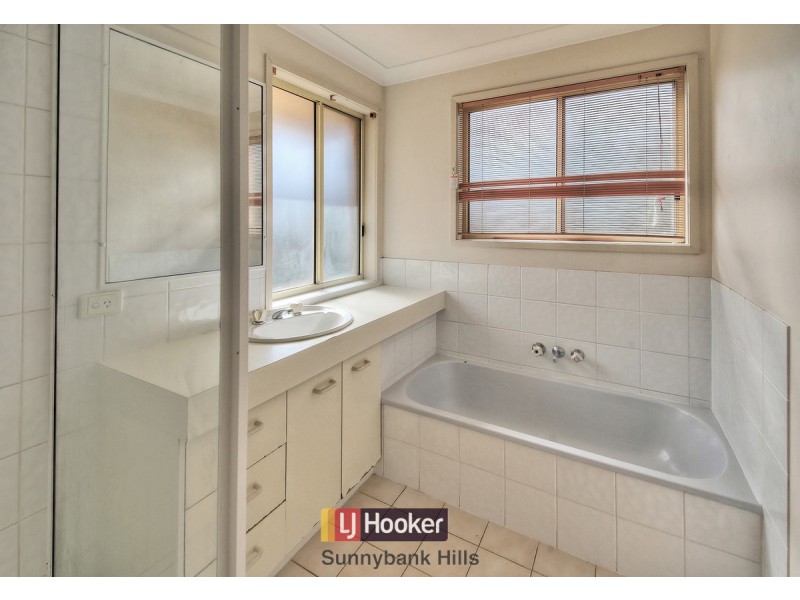 12 Monford Place, Calamvale QLD 4116