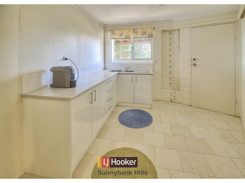 8 Squires Street, Sunnybank Hills QLD 4109