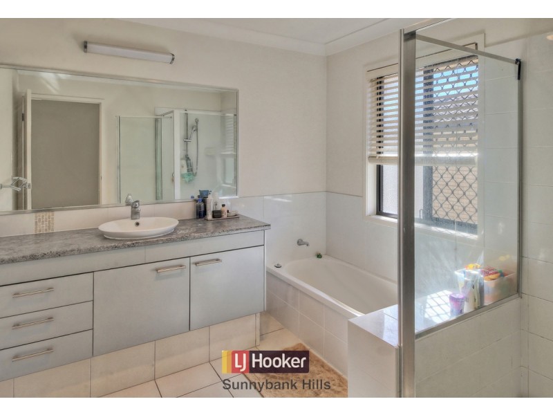 3 Sovereign Close, Wishart QLD 4122