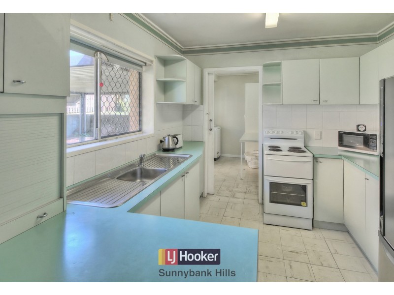 19 Provence Street, Macgregor QLD 4109