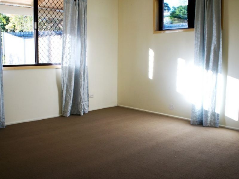 1 Strover Court, Springwood QLD 4127