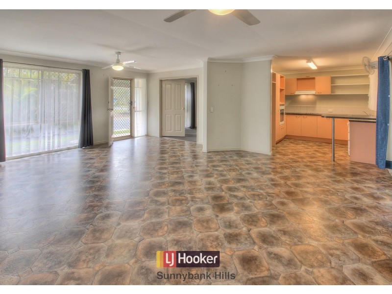 47 Regency Drive, Regents Park QLD 4118