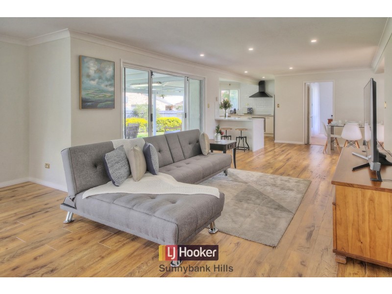 19 Gulubia Place, Calamvale QLD 4116