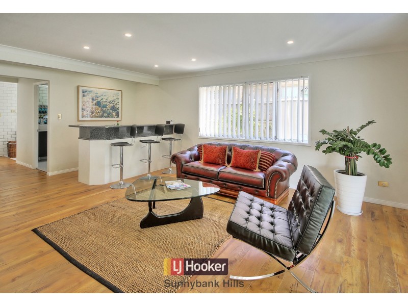 19 Gulubia Place, Calamvale QLD 4116