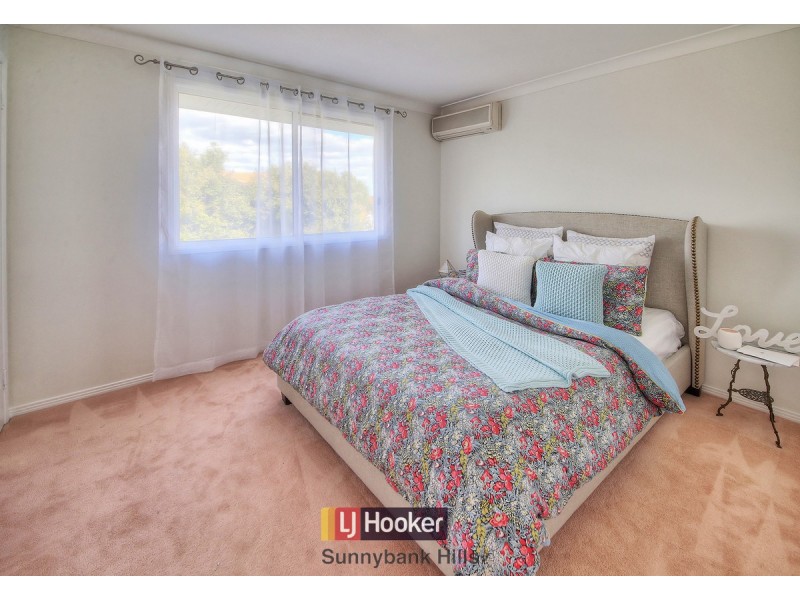 19 Gulubia Place, Calamvale QLD 4116