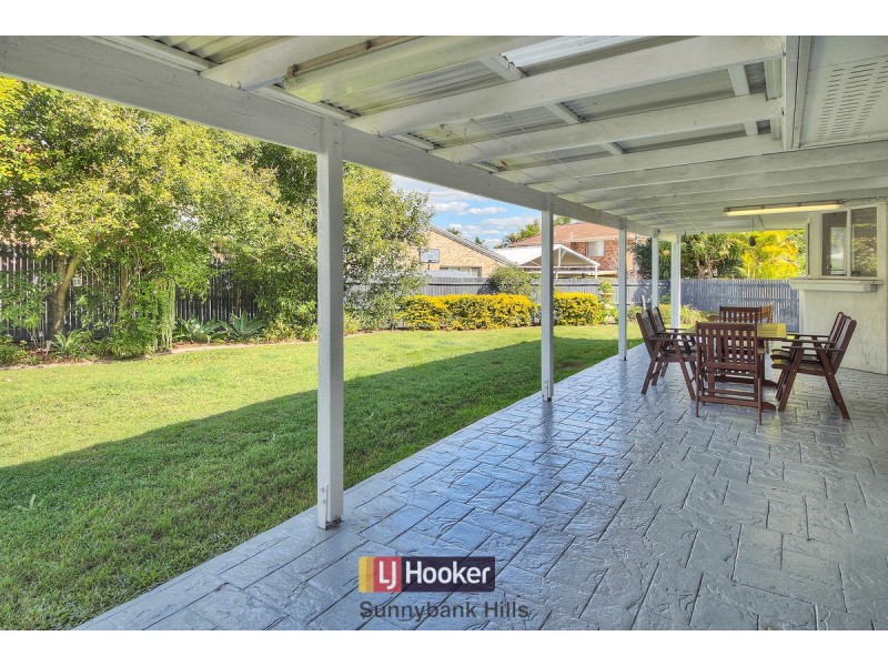 19 Gulubia Place, Calamvale QLD 4116
