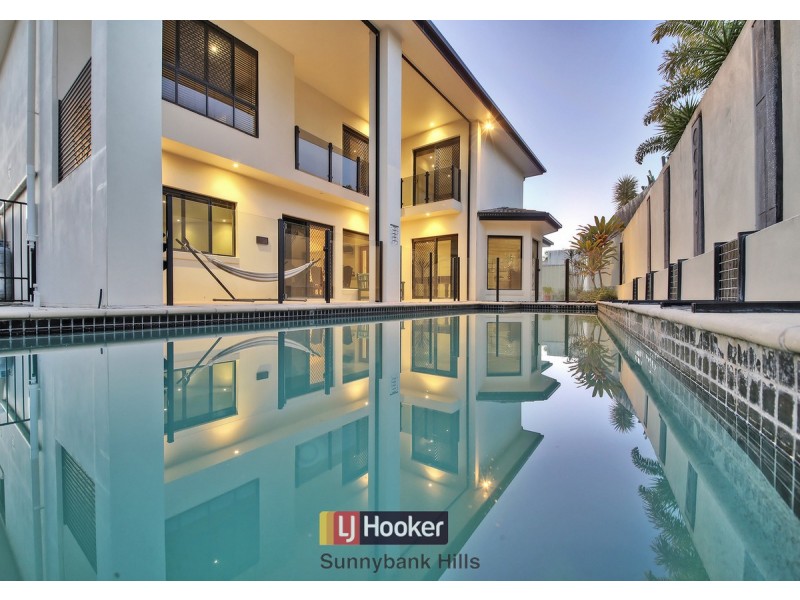 95 The Parkway, Stretton QLD 4116