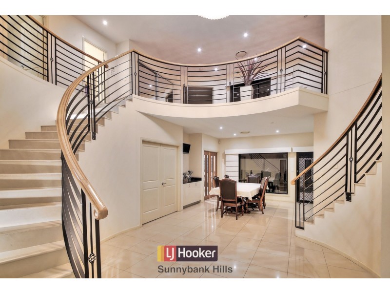 95 The Parkway, Stretton QLD 4116