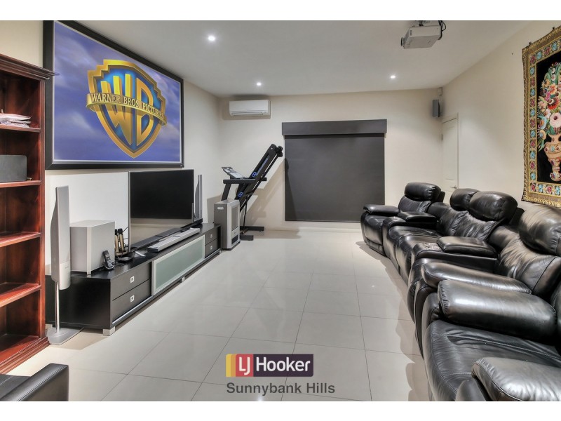 95 The Parkway, Stretton QLD 4116