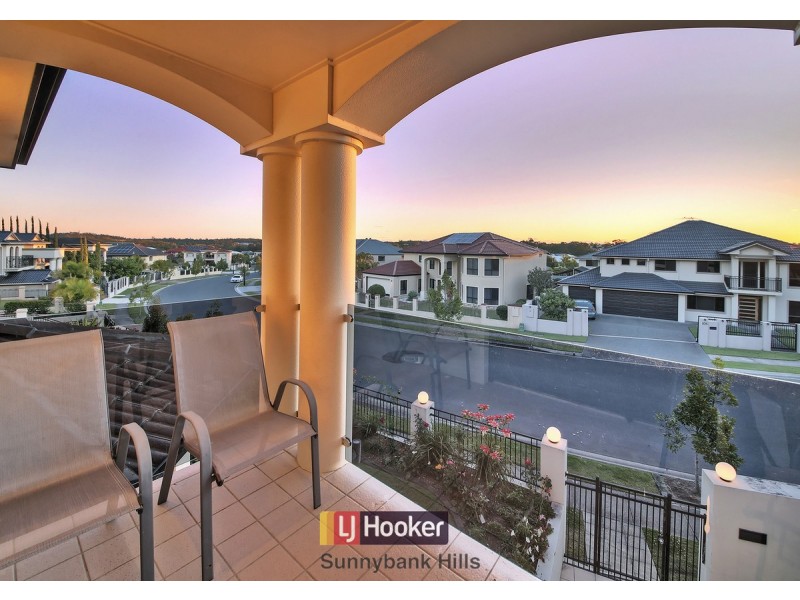 95 The Parkway, Stretton QLD 4116